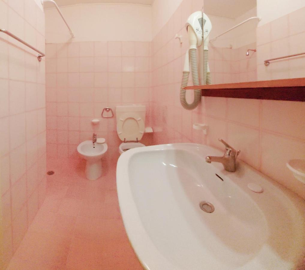 Hotel Trevi リド・ディ・イエゾロ エクステリア 写真